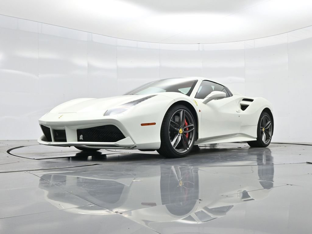 Used 2019 Ferrari 488 Spider image 32