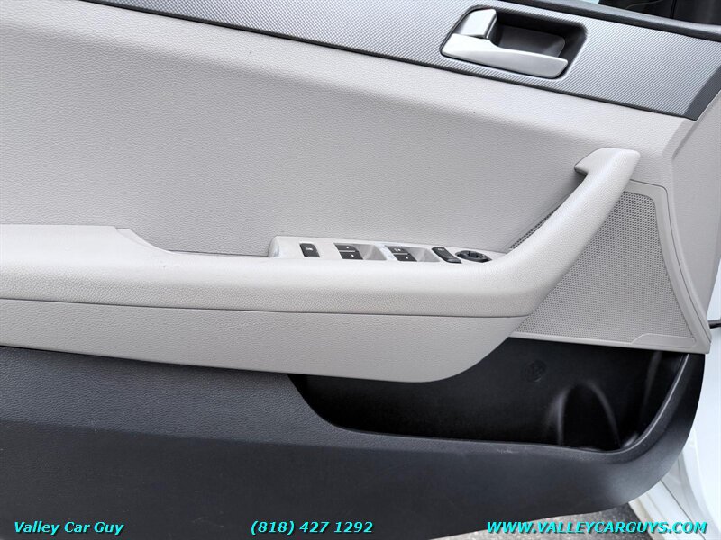 Used 2016 Hyundai Sonata SE FWD image 20