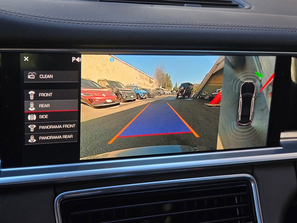 Used 2018 Porsche Panamera 4 AWD/4WD image 20