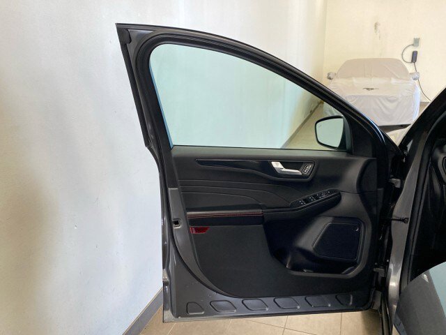 Used 2025 Ford Escape ST-Line Select w/ Tech Pack #1 AWD/4WD image 15