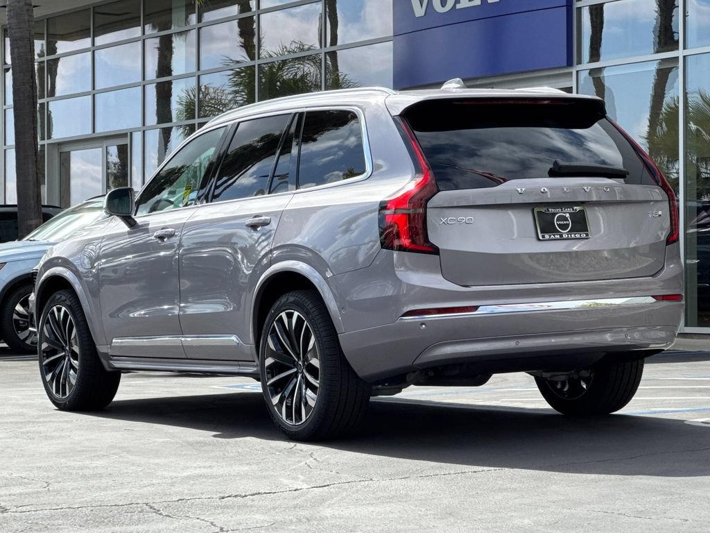 New 2026 Volvo XC90 T8 Plus AWD/4WD image 3