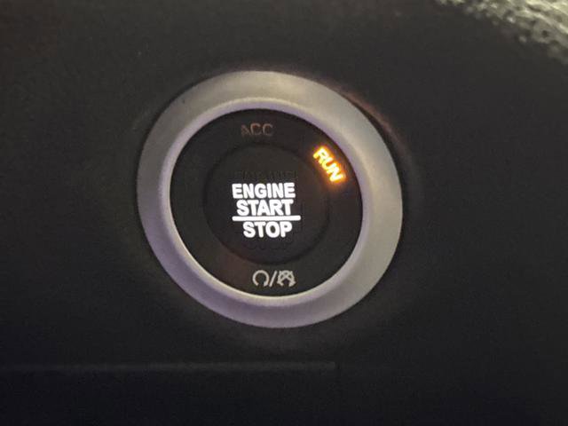 New 2026 Chrysler Pacifica Select image 21