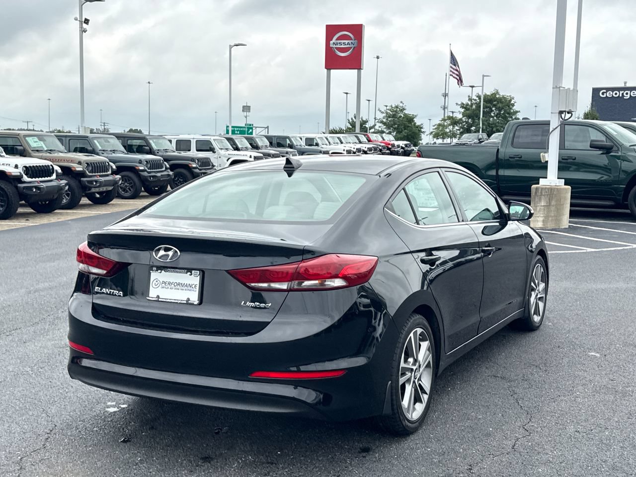Used 2018 Hyundai Elantra Limited w/ Limited Ultimate Package 02 FWD image 3