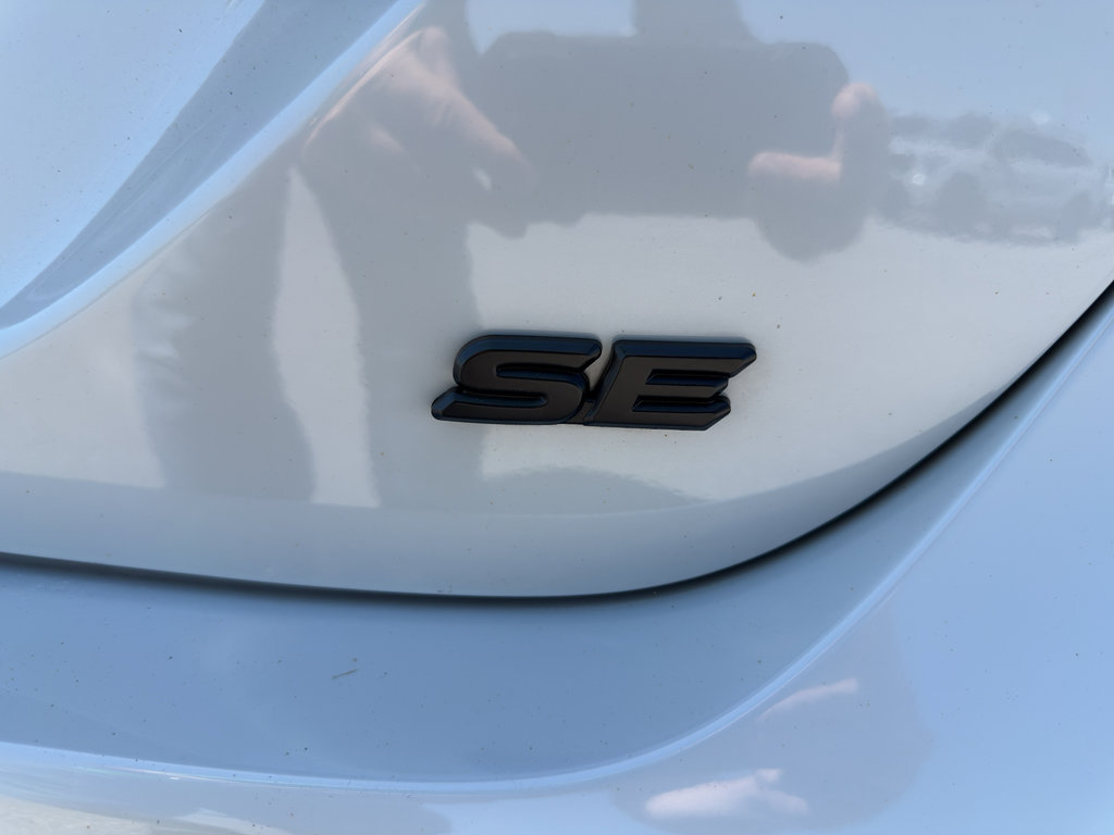 Used 2024 Toyota Camry SE FWD image 20