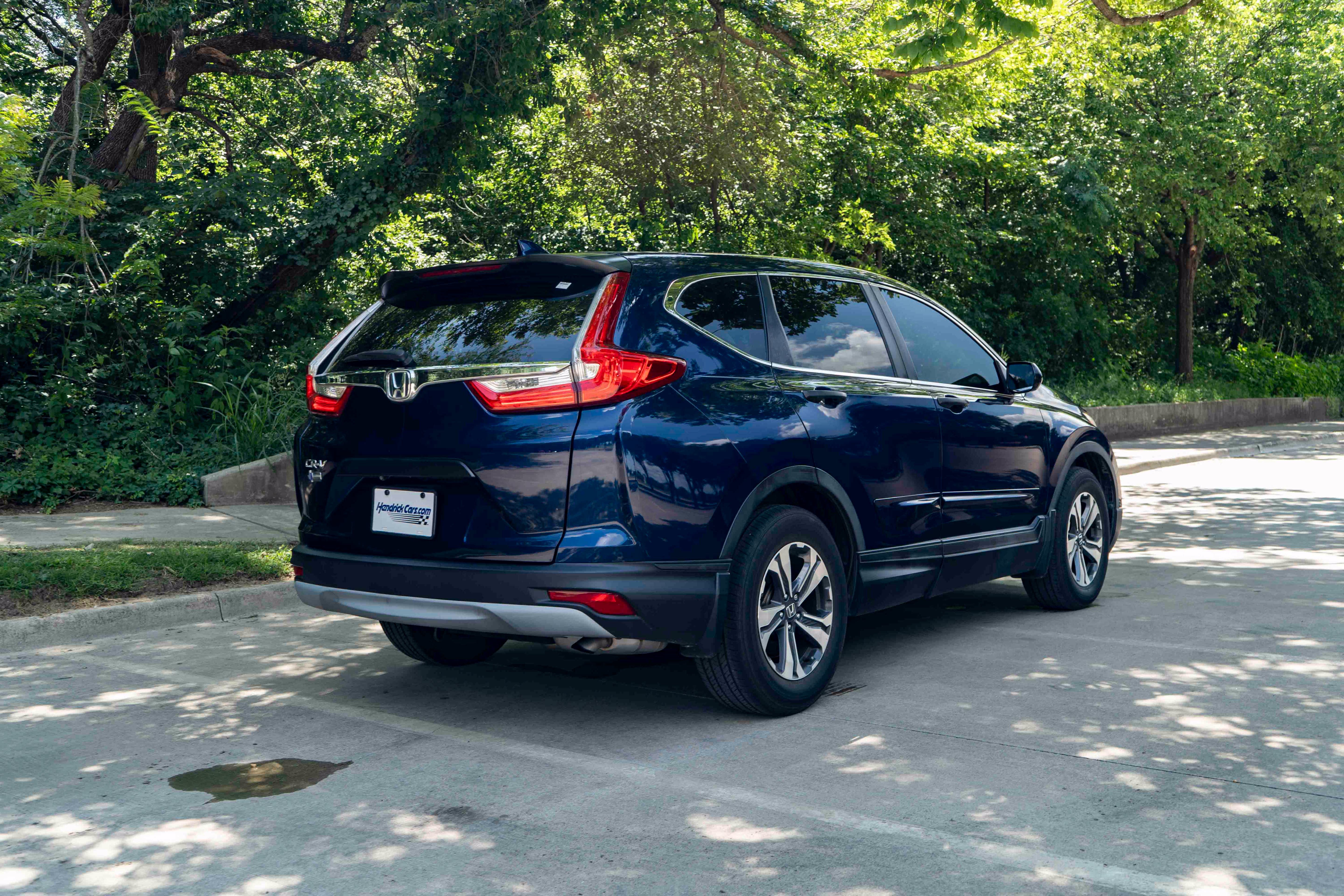 Used 2017 Honda CR-V LX image 9
