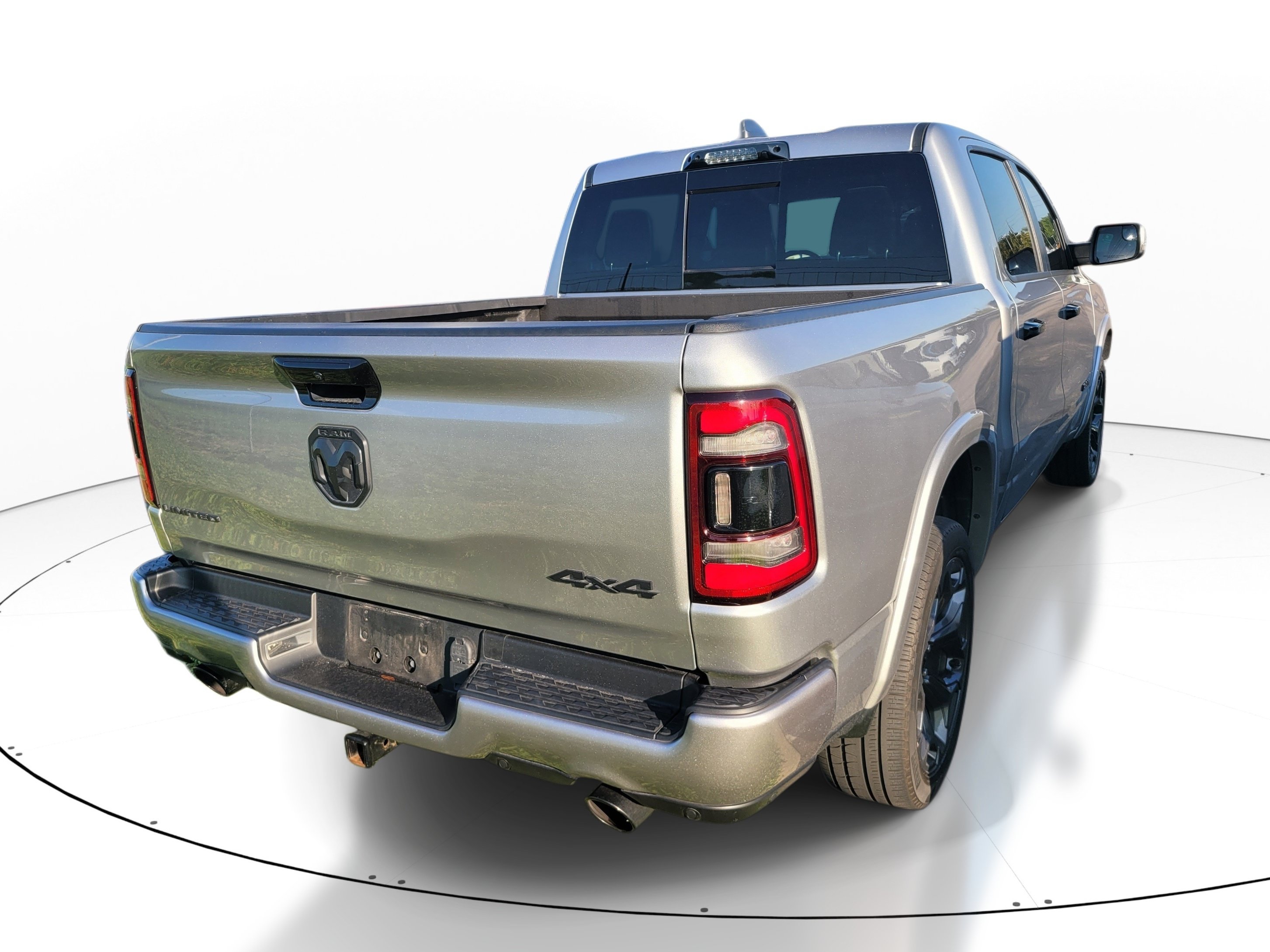 Used 2024 RAM 1500 Limited AWD/4WD image 4