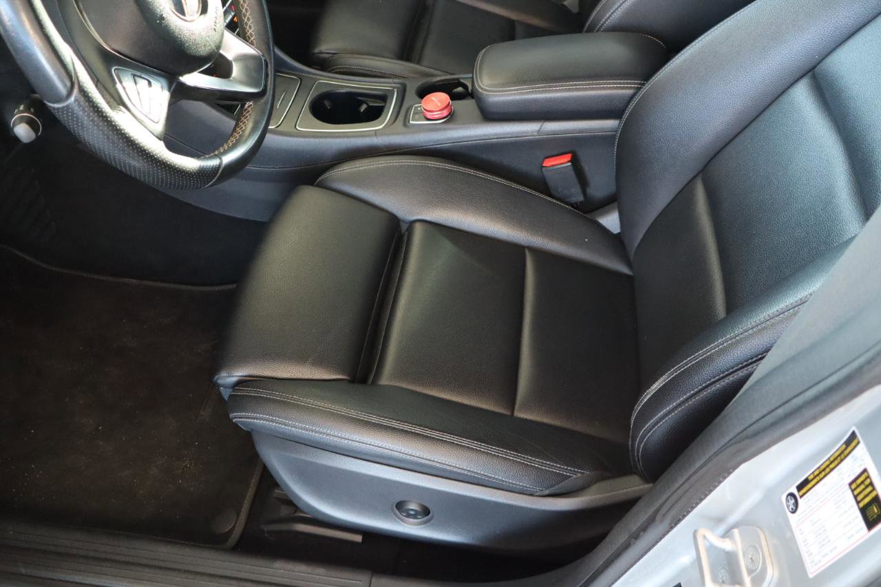 Used 2018 Mercedes-Benz CLA 250 image 13