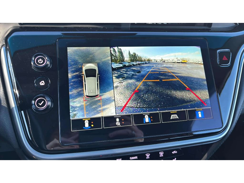 Used 2023 Chevrolet Bolt LT w/ Infotainment Package image 18