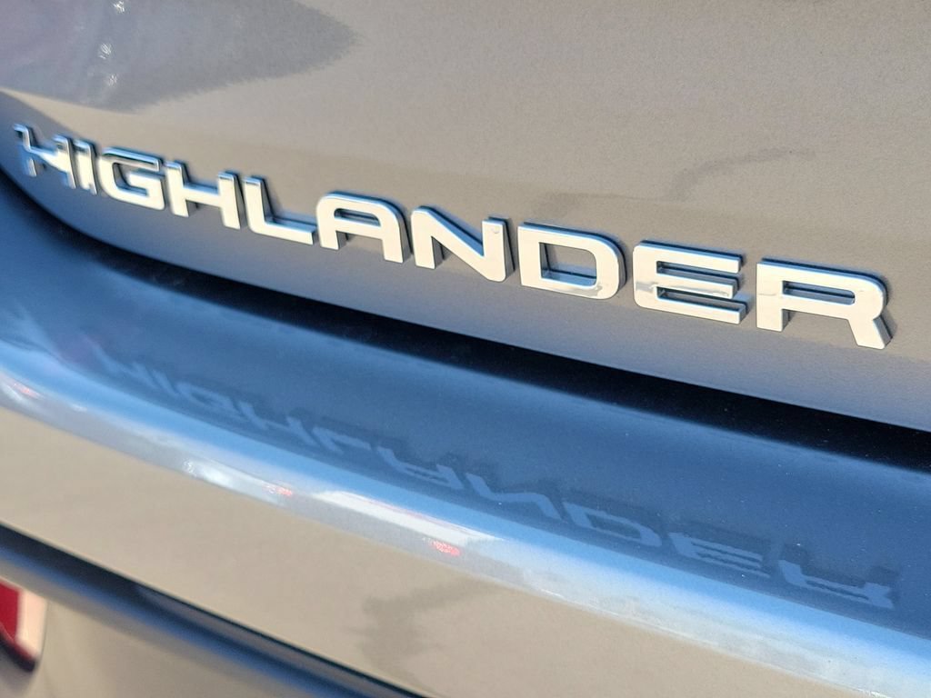 New 2026 Toyota Highlander XSE AWD/4WD image 6