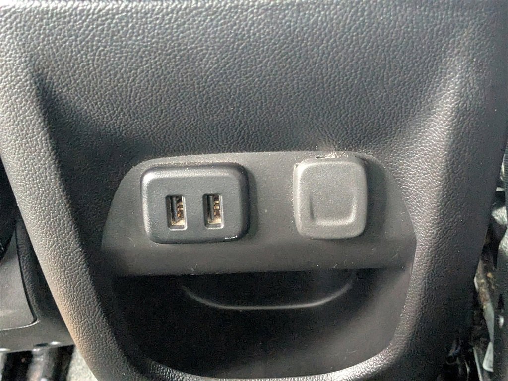 Used 2018 Chevrolet Colorado Z71 image 12