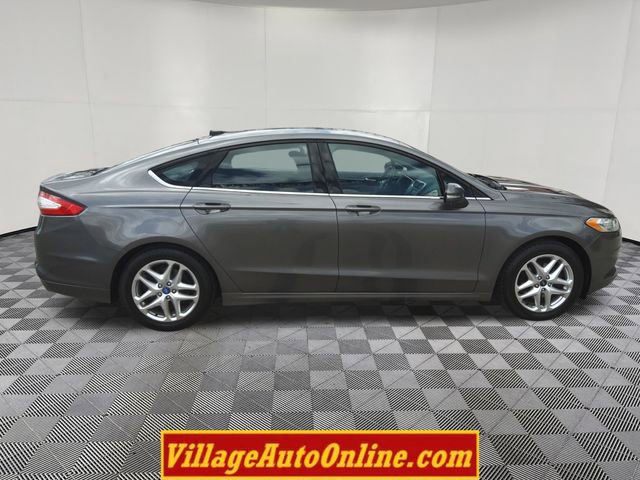 Used 2013 Ford Fusion SE FWD image 12