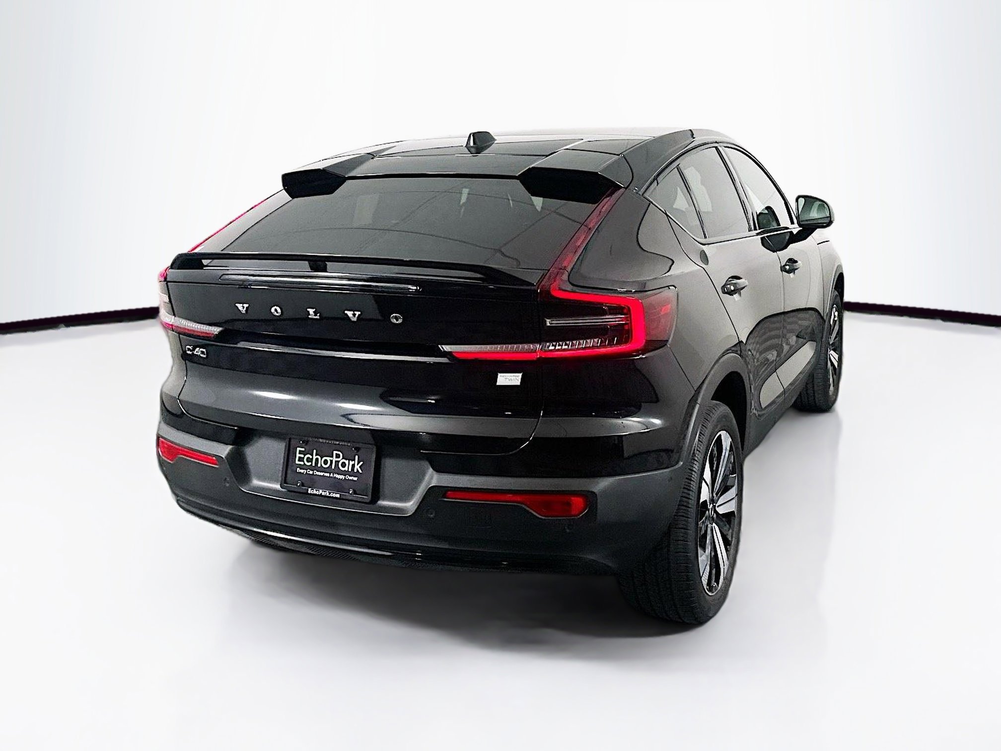 Used 2023 Volvo C40 P8 Recharge Plus AWD/4WD image 9