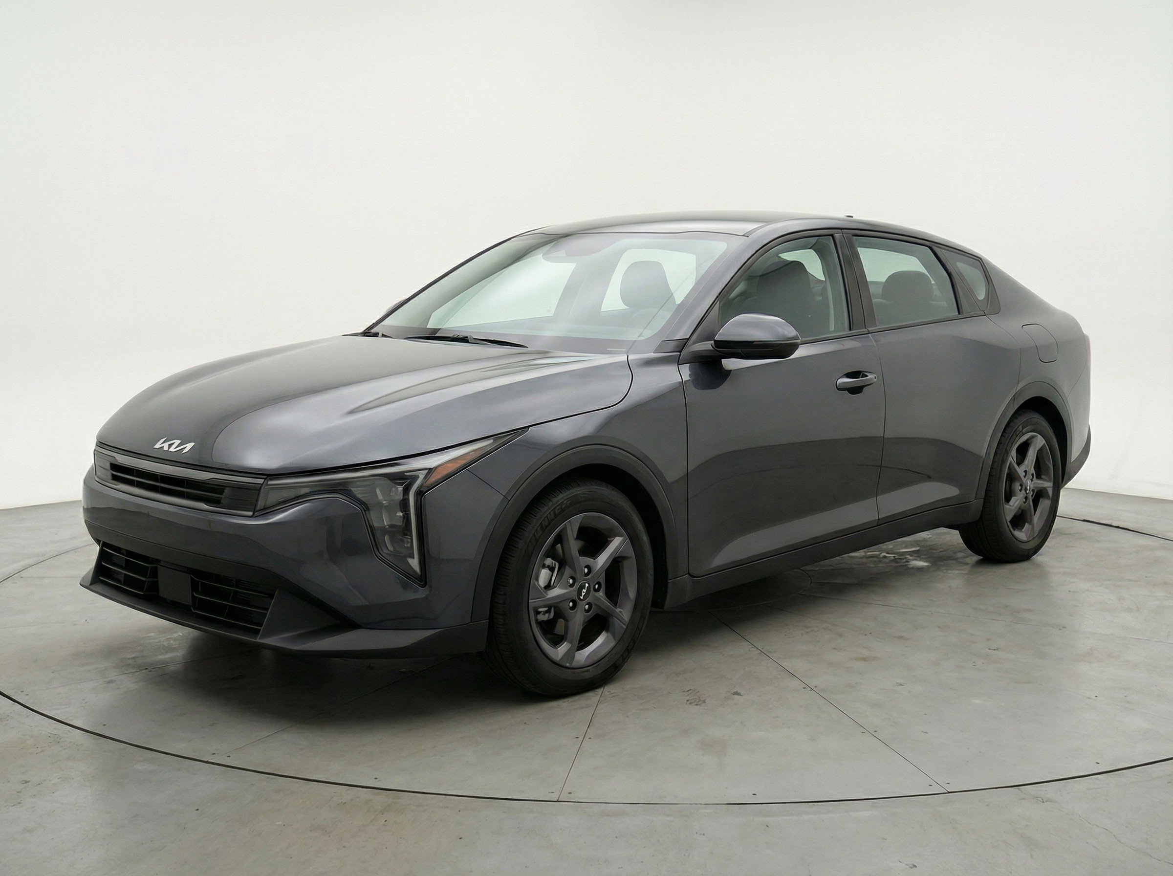 Used 2025 Kia K4 FWD image 3