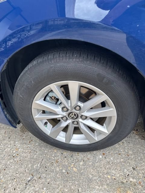 Used 2025 Toyota Camry LE FWD image 26