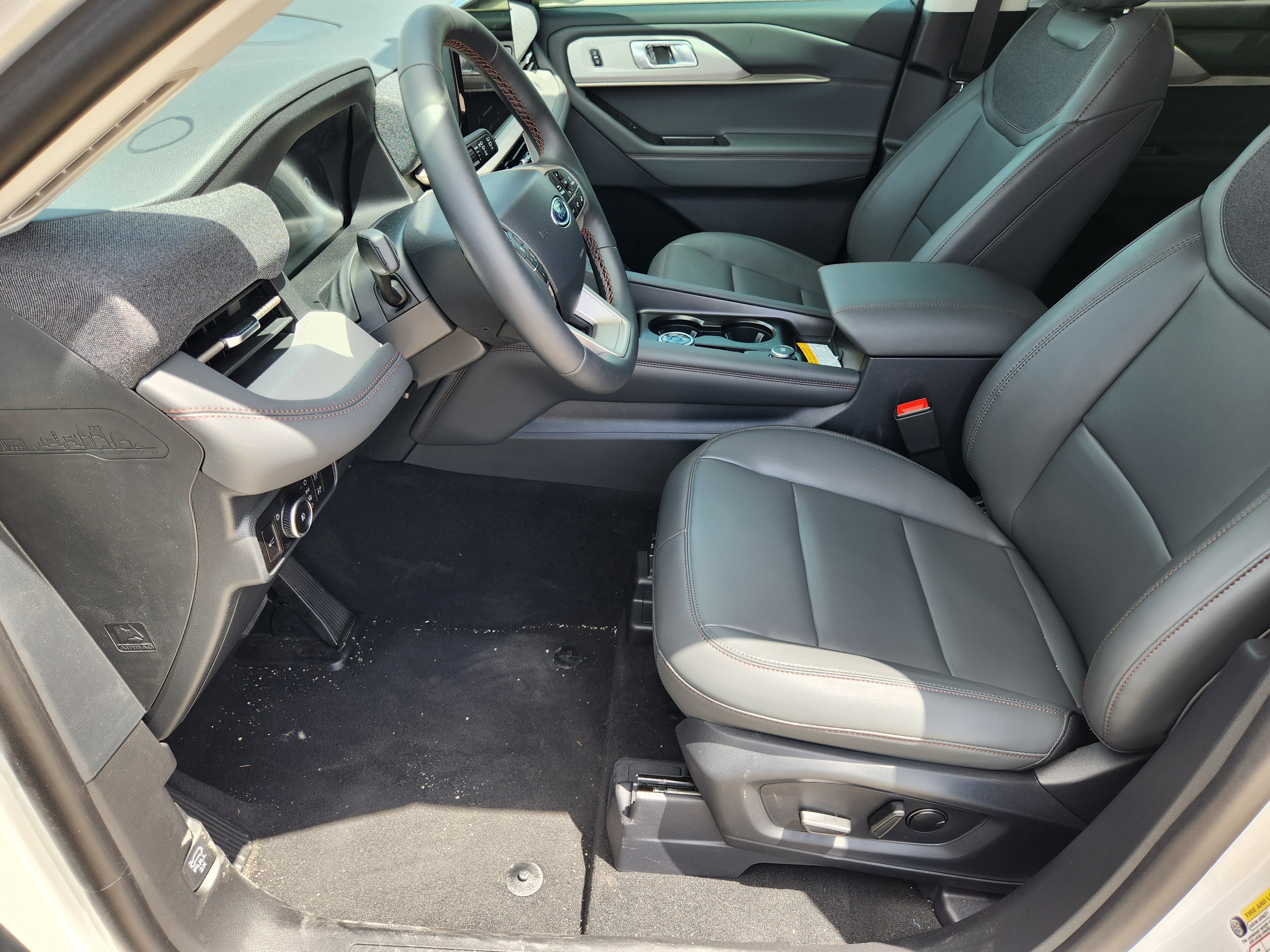 New 2026 Ford Explorer Active w/ Active Comfort Package RWD image 11