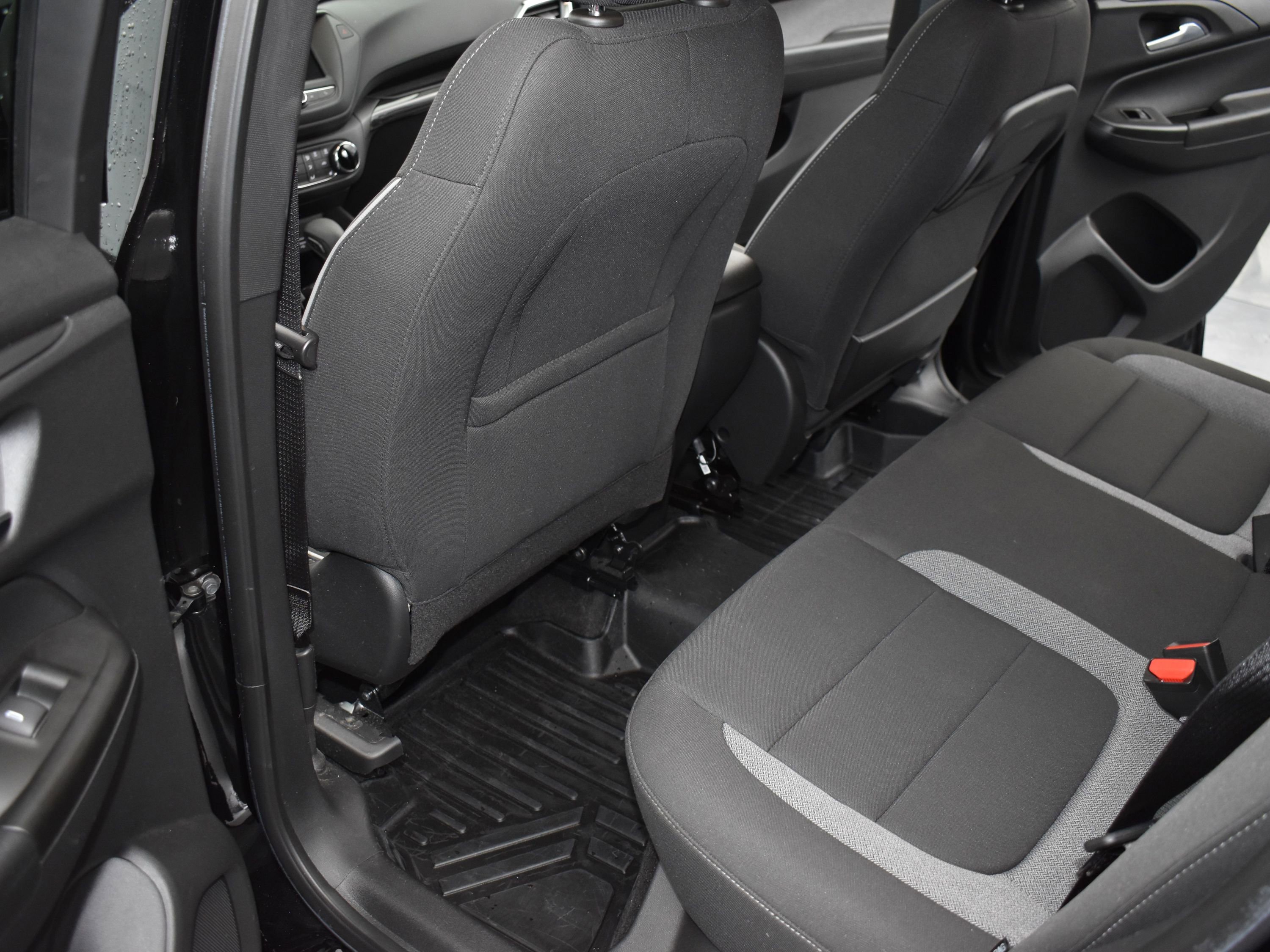 Used 2022 Chevrolet TrailBlazer LT AWD/4WD image 13
