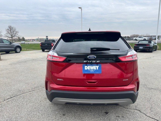 Used 2024 Ford Edge SEL w/ Convenience Package image 7