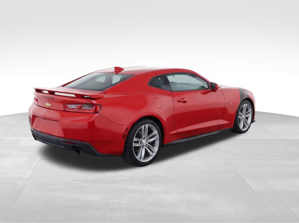 Used 2017 Chevrolet Camaro SS RWD image 4
