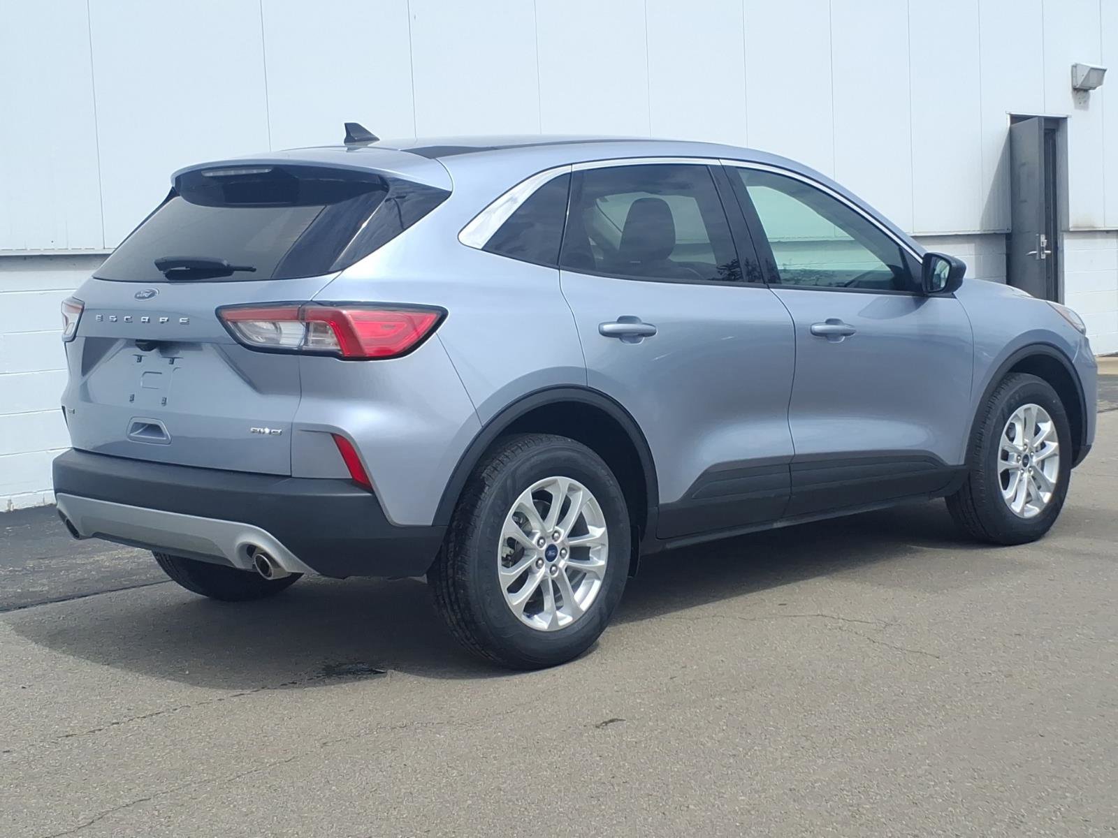 Certified 2022 Ford Escape SE w/ Convenience Package AWD/4WD image 6