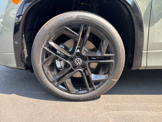 New 2026 Volkswagen Tiguan SE R-Line AWD/4WD image 29