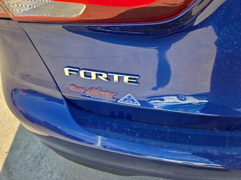 Used 2017 Kia Forte LX image 32