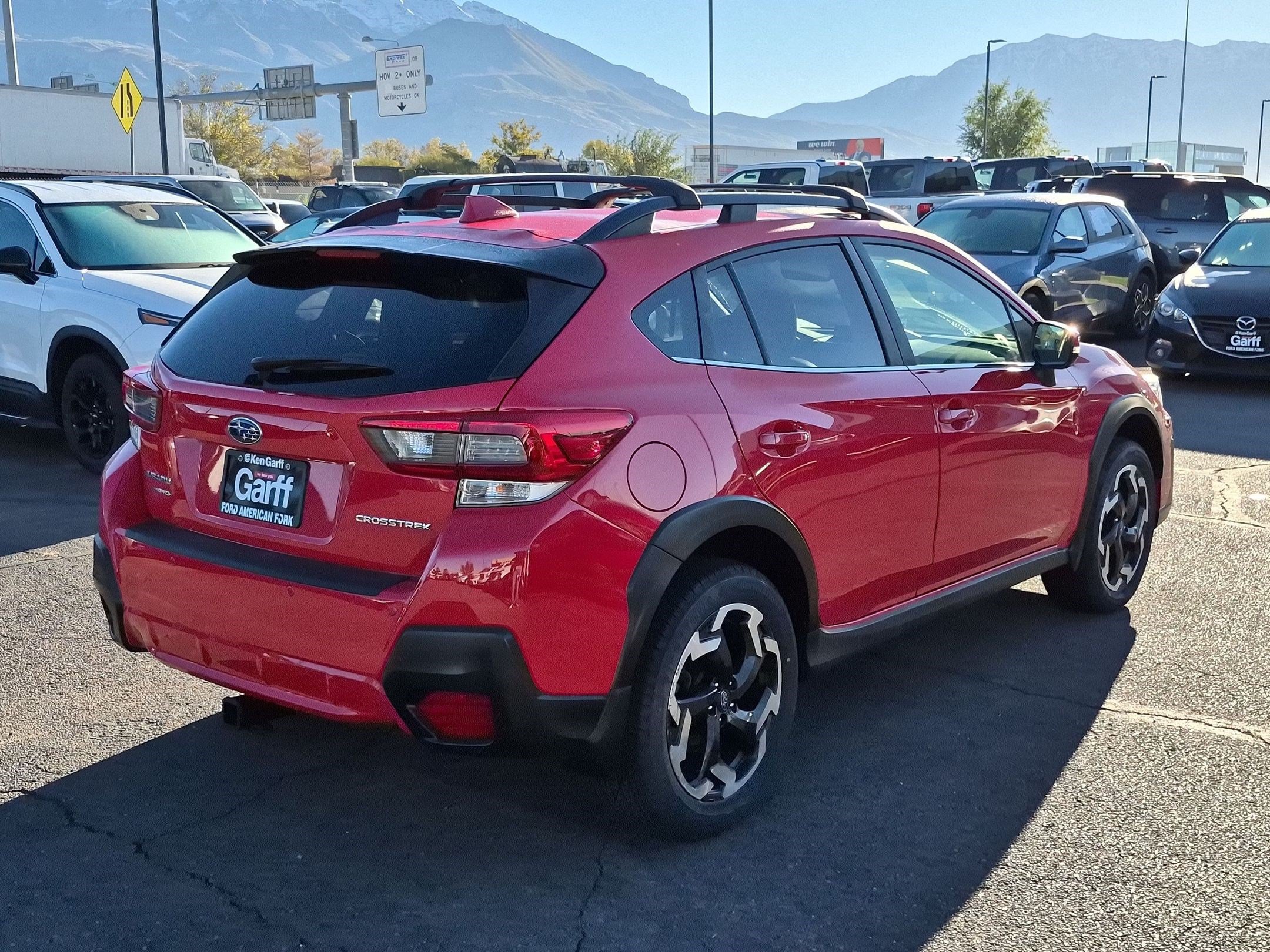 Used 2022 Subaru Crosstrek 2.5i Limited w/ Moonroof Package 2 AWD/4WD image 3