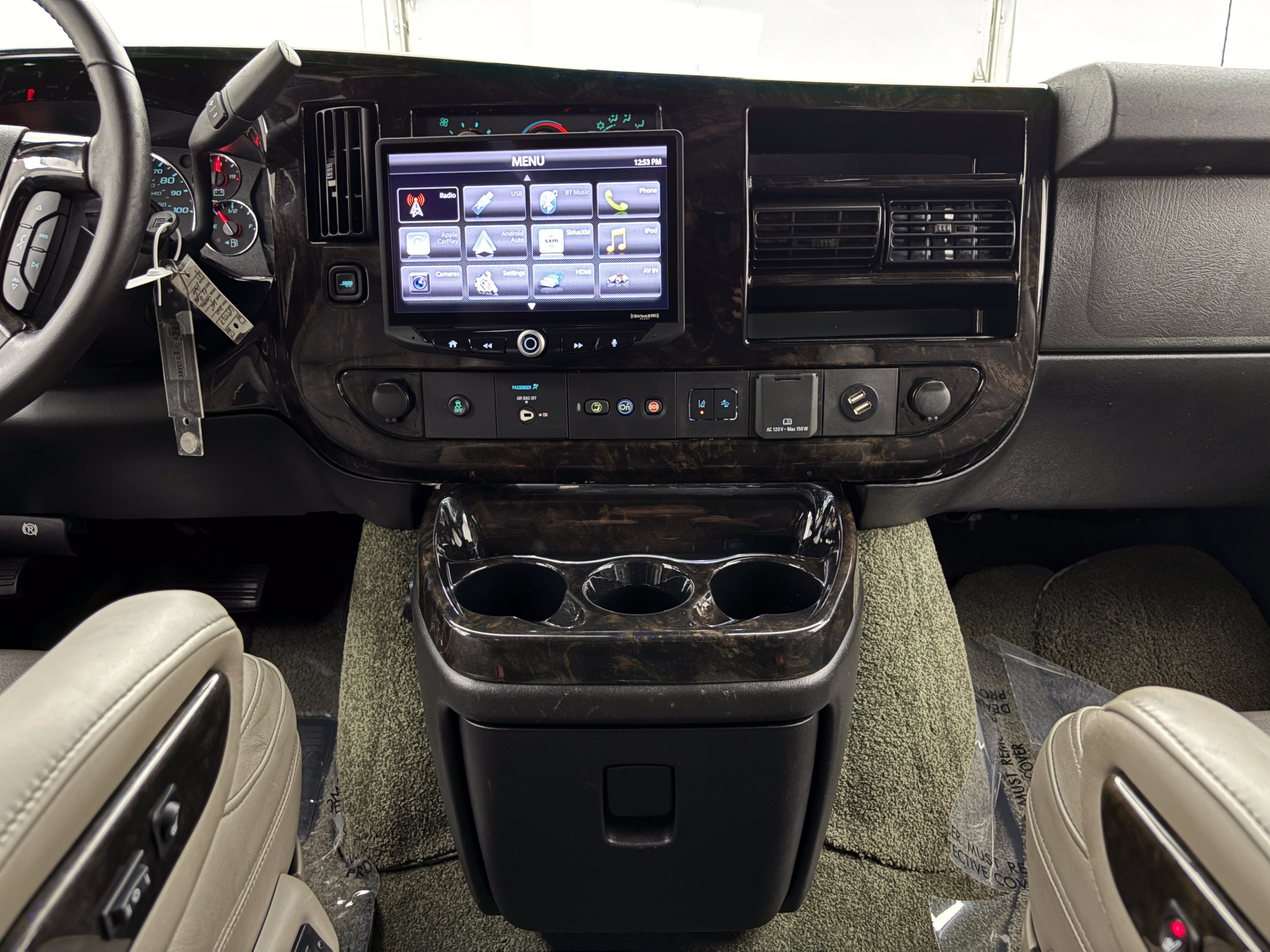 Used 2021 GMC Savana 3500 LS w/ Chrome Appearance Package RWD image 28
