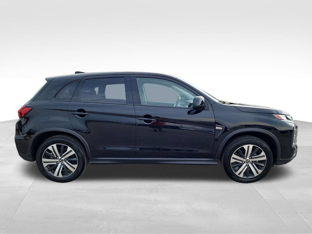 Used 2025 Mitsubishi Outlander Sport ES AWD/4WD image 9