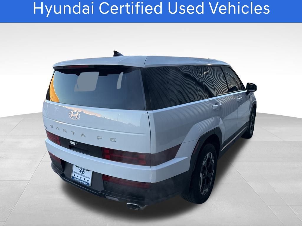 Used 2025 Hyundai Santa Fe SE image 3