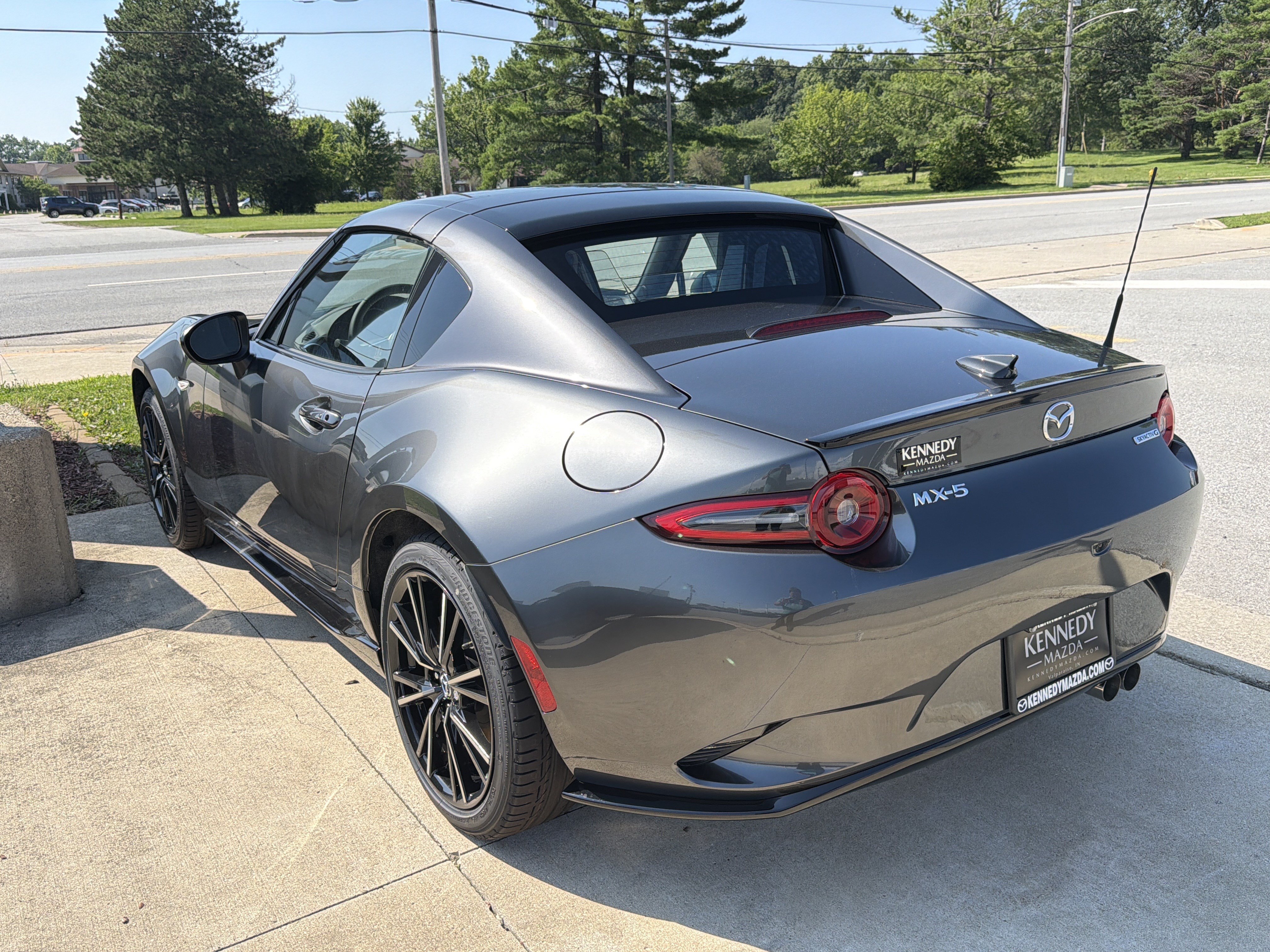 New 2026 MAZDA MX-5 Miata RF Grand Touring w/ Appearance Package RWD image 5