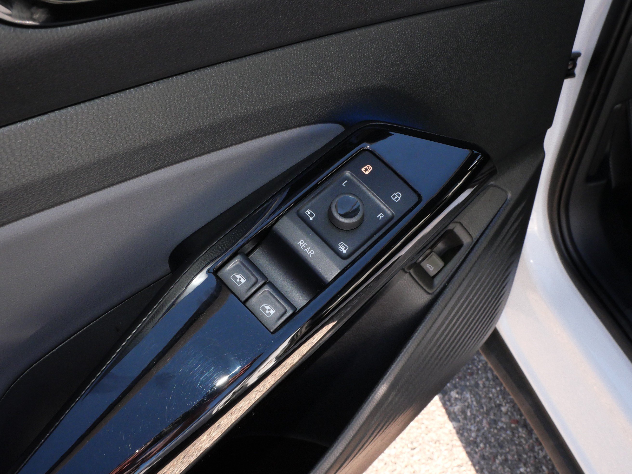 Certified 2021 Volkswagen ID.4 Pro S RWD image 19