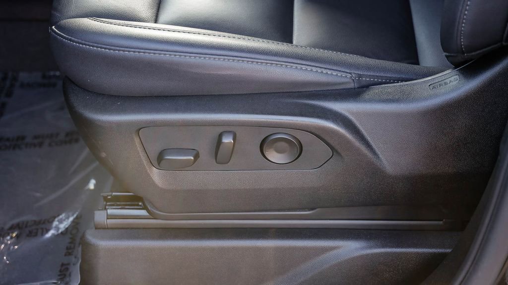 Used 2025 Chevrolet Tahoe Z71 image 26