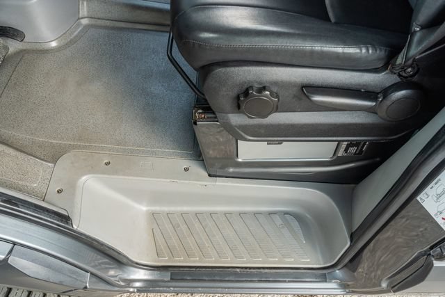 Used 2016 Mercedes-Benz Sprinter 2500 image 18