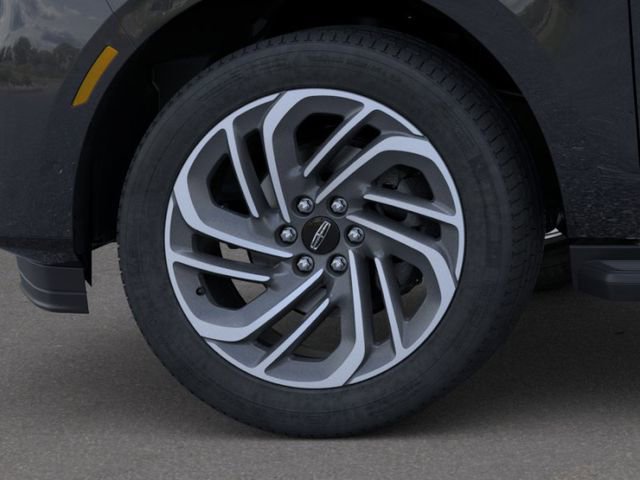New 2026 Lincoln Navigator L Premier AWD/4WD image 19