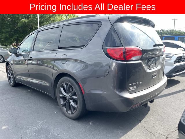 Used 2019 Chrysler Pacifica Touring-L Plus w/ Advanced Safetytec Group FWD image 5