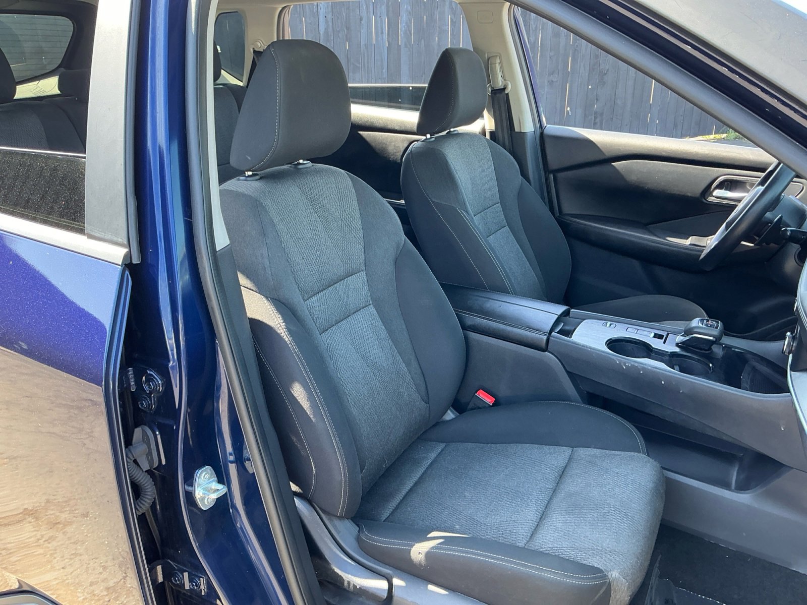 Used 2024 Nissan Rogue SV FWD image 20