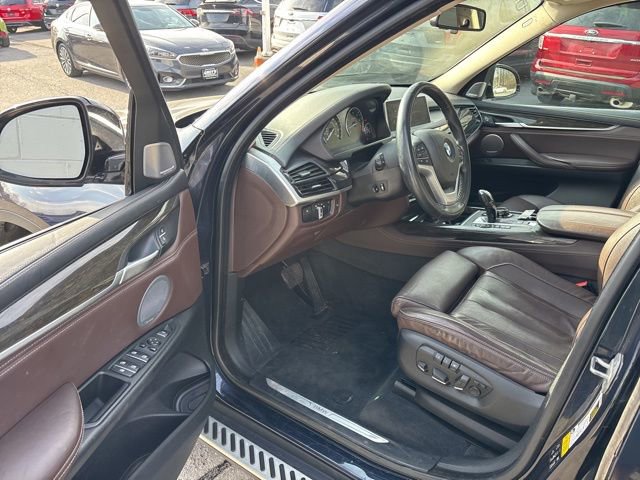 Used 2015 BMW X5 xDrive50i image 14