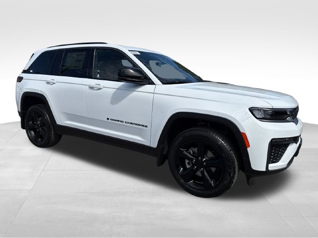 New 2026 Jeep Grand Cherokee Limited w/ Limited Altitude Package