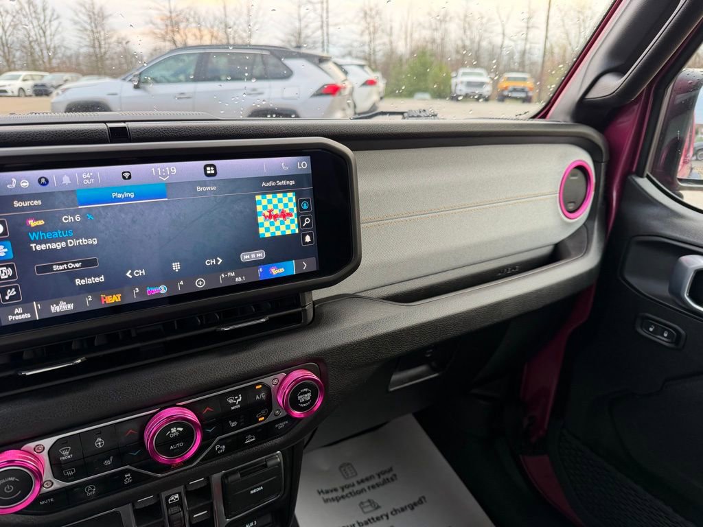 Used 2024 Jeep Wrangler Willys image 24