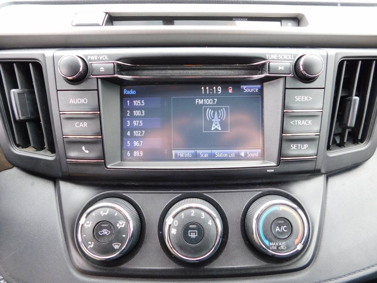 Used 2016 Toyota RAV4 LE AWD/4WD image 11