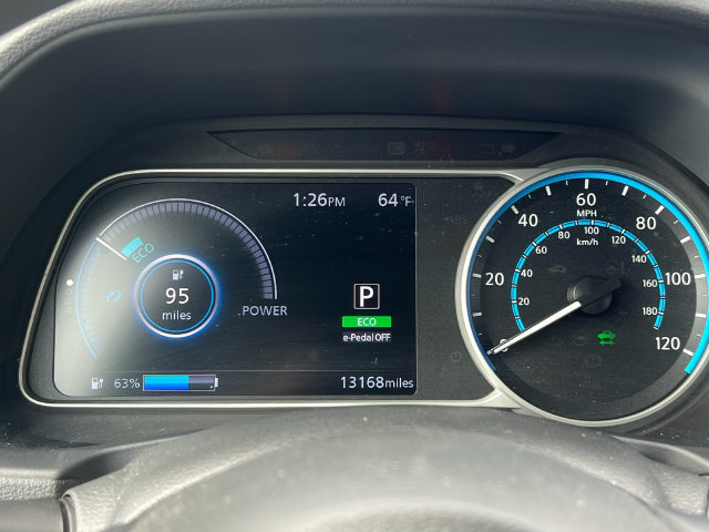 Used 2025 Nissan Leaf S FWD image 15