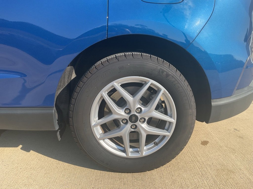 Used 2023 Ford Edge SEL w/ Convenience Package image 6