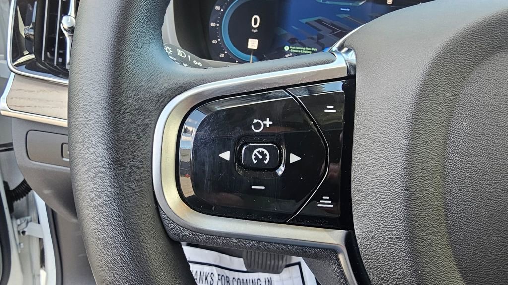 Certified 2025 Volvo XC90 T8 Plus w/ Protection Package Premier image 21