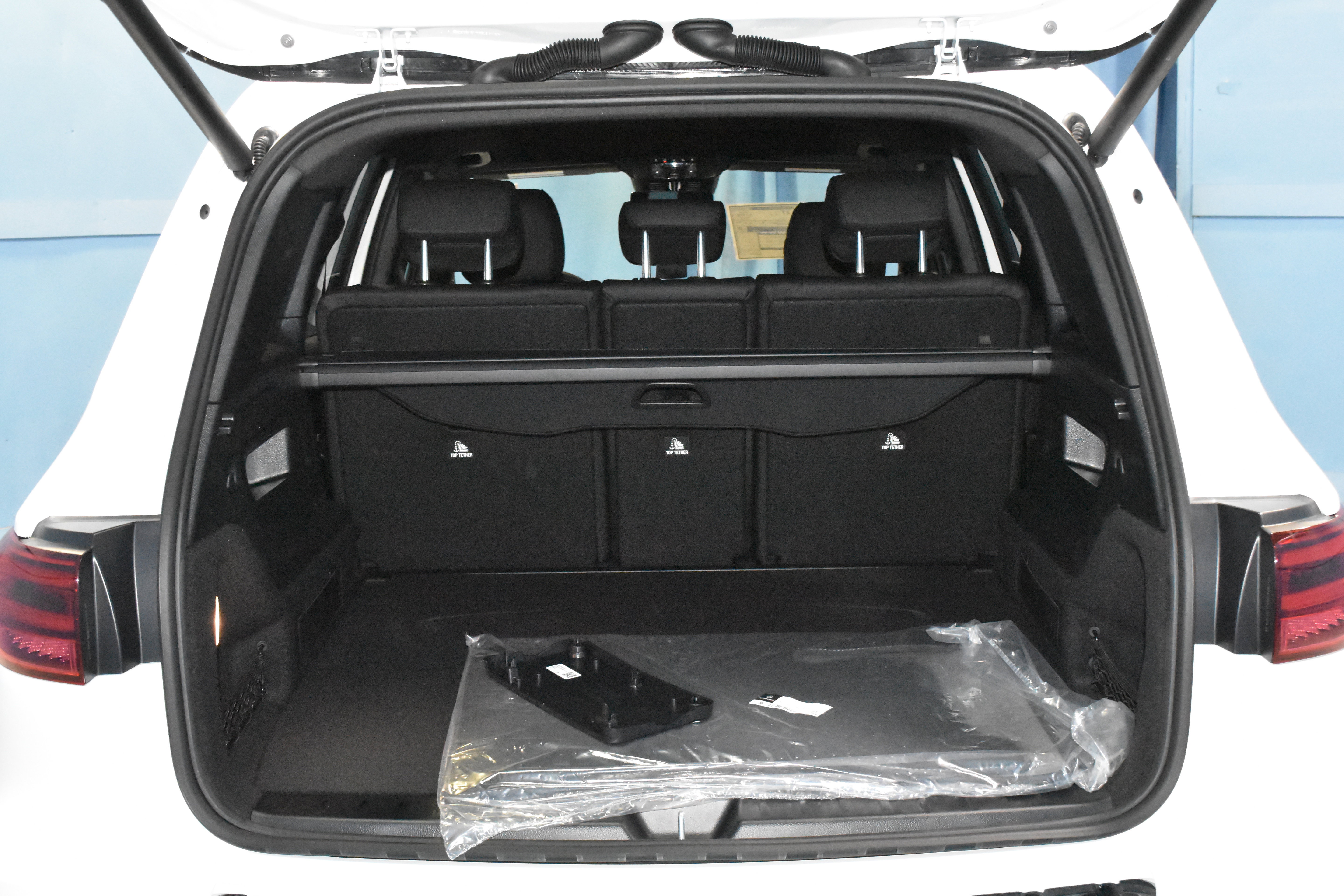 New 2026 Mercedes-Benz GLB 250 4MATIC image 25
