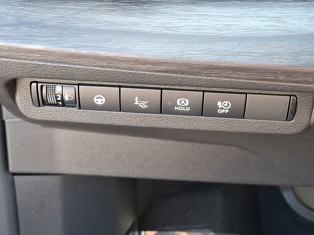 Used 2023 Nissan Ariya FWD image 26