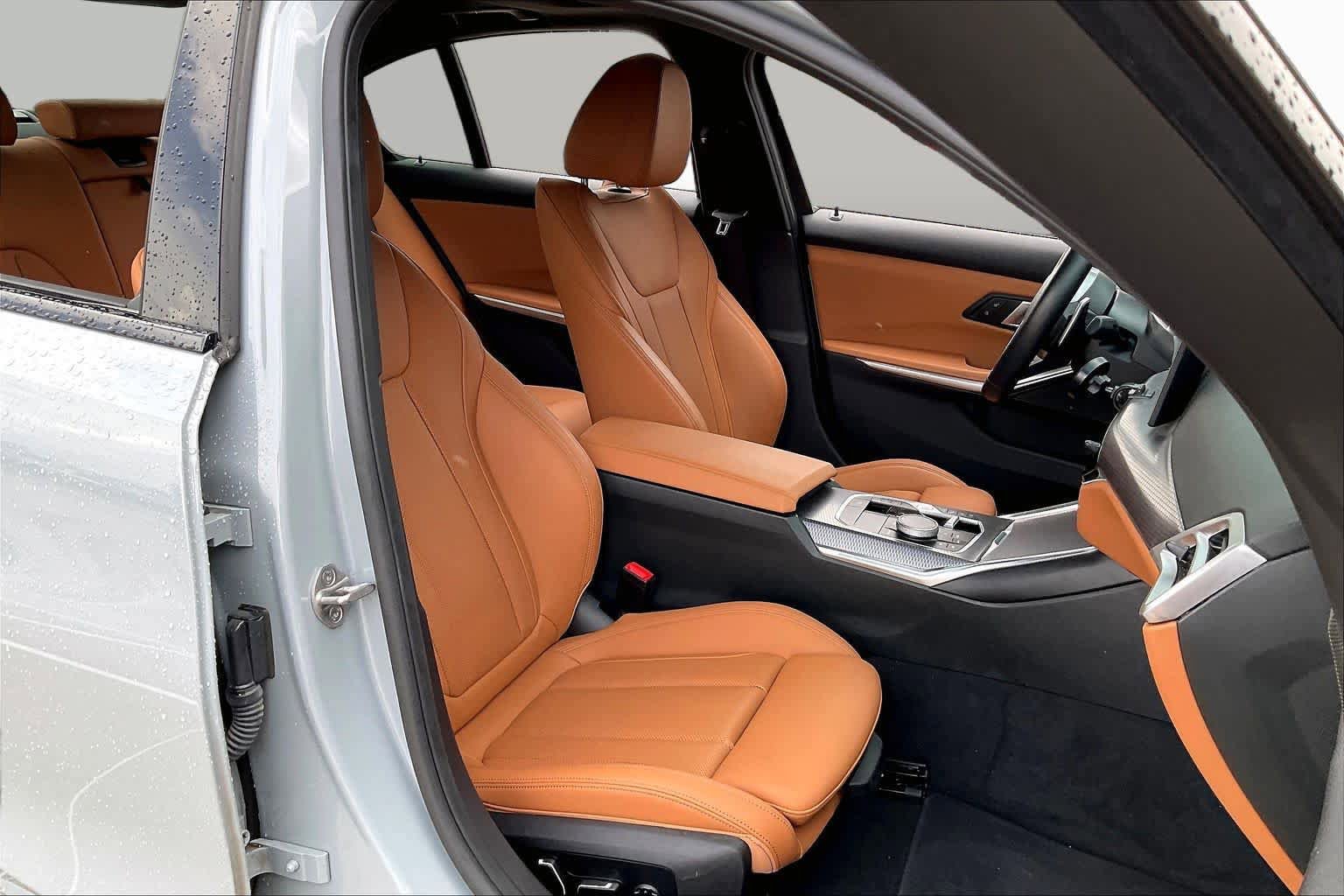 Used 2025 BMW M340i RWD image 9