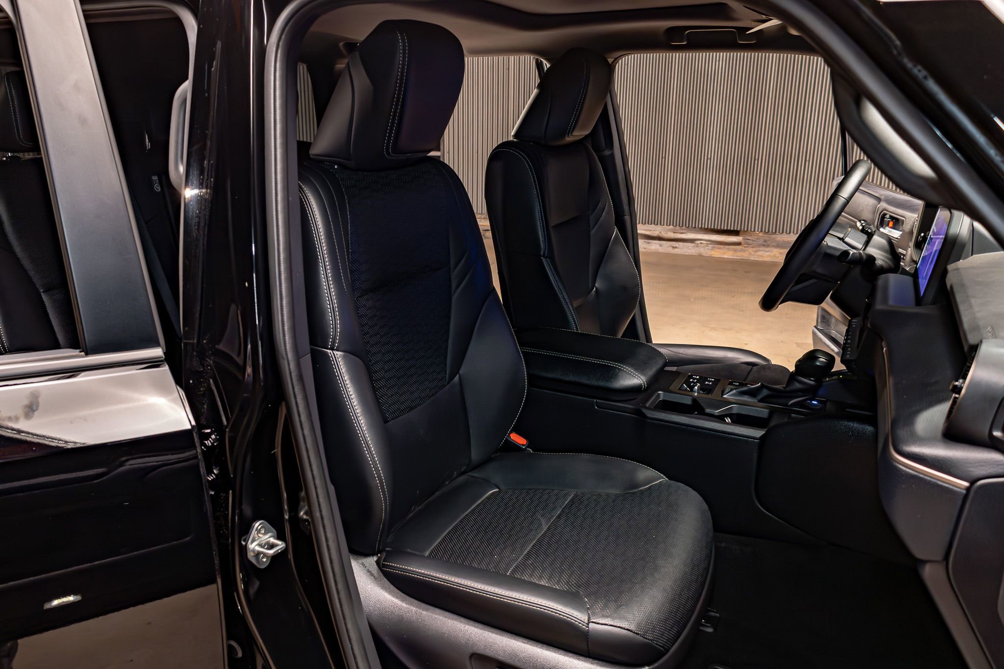 Used 2025 Toyota Land Cruiser image 27