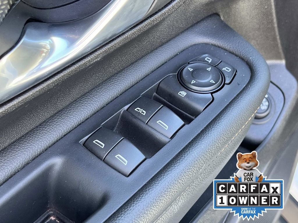 Used 2024 GMC Terrain AT4 image 27