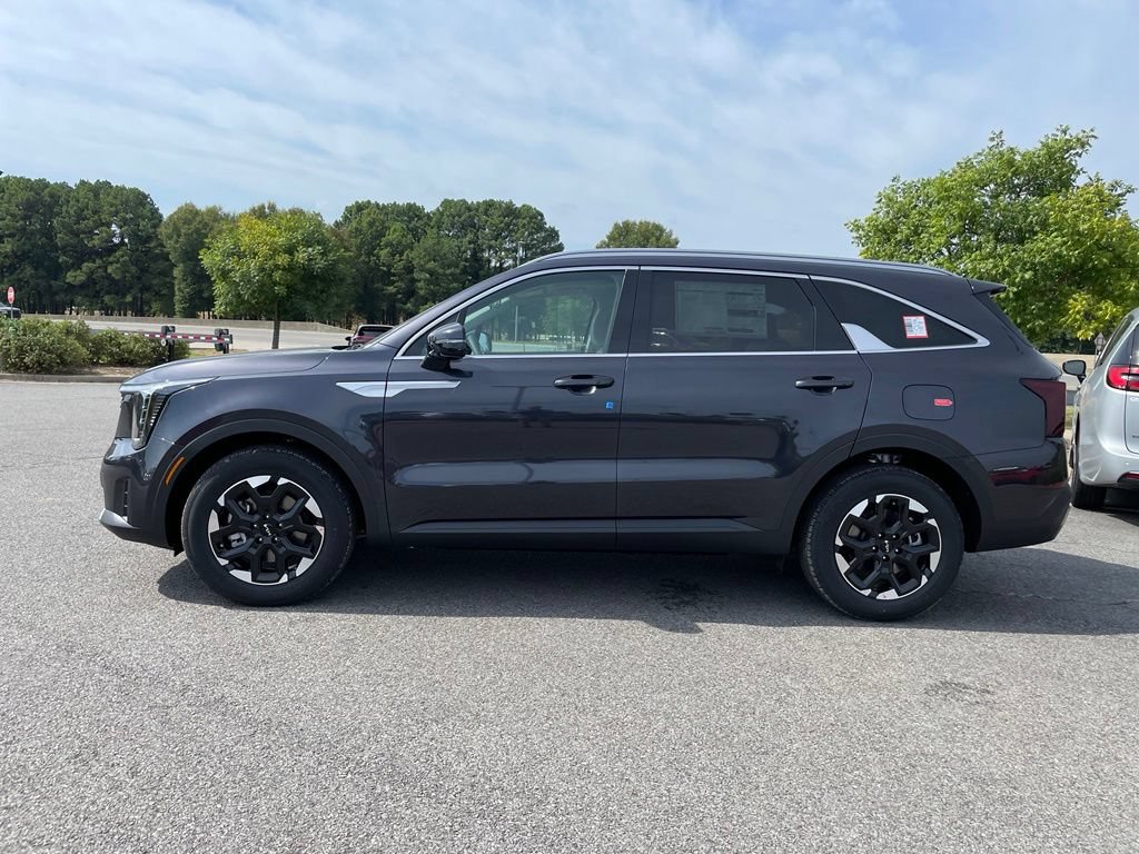 New 2026 Kia Sorento S w/ S Panoramic Sunroof Package FWD image 4