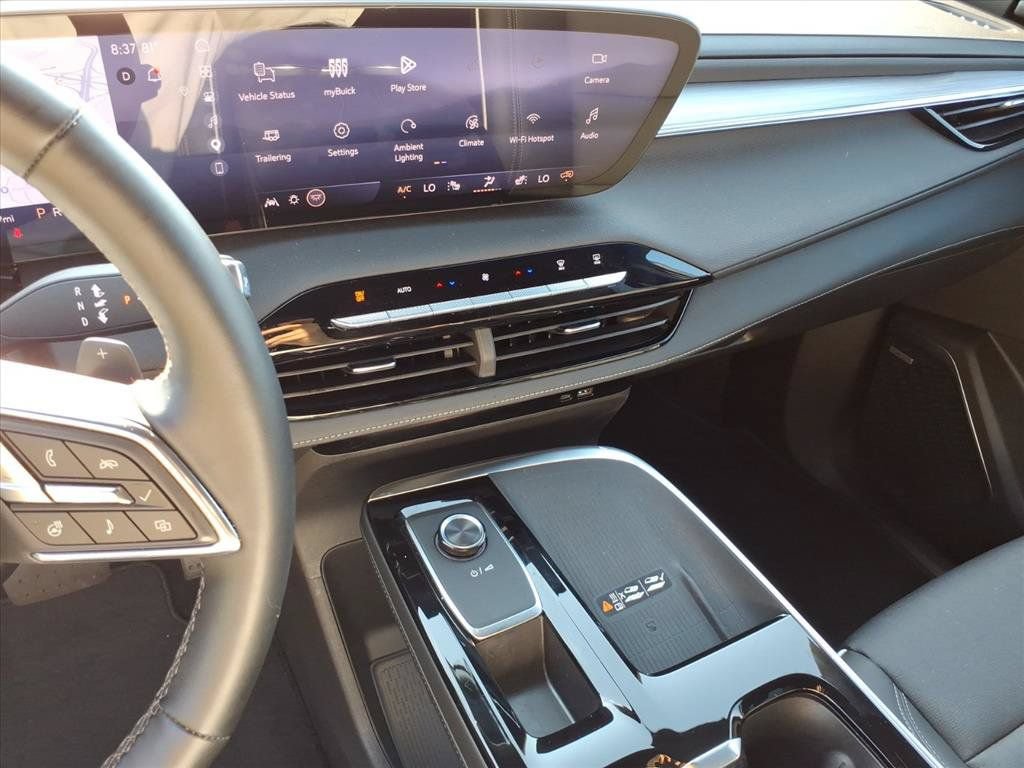 Used 2026 Buick Enclave Preferred FWD image 33